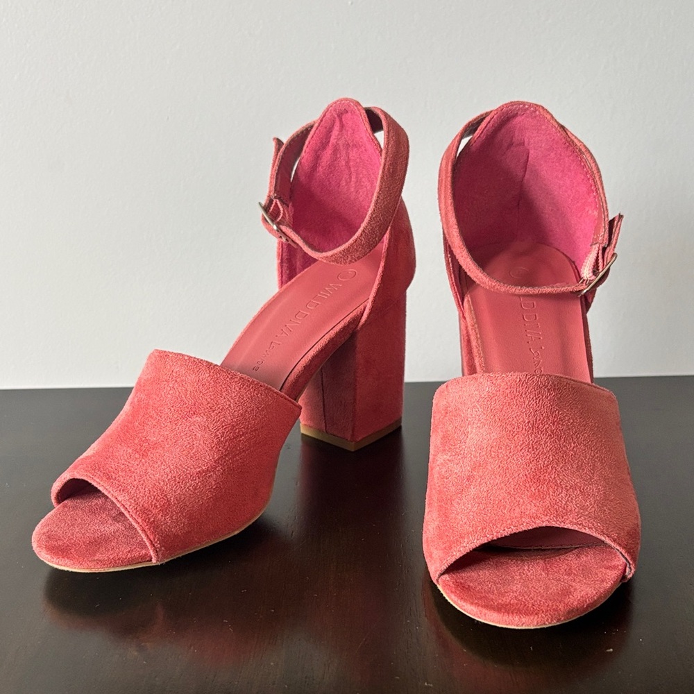 Wild Diva Faux Suede Block Heels in Cinnamon, Size 7